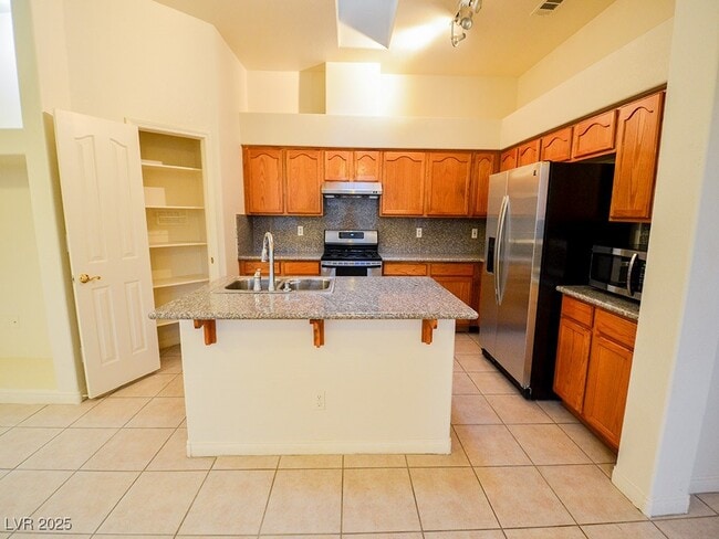 Building Photo - 401 Madison Taylor Pl