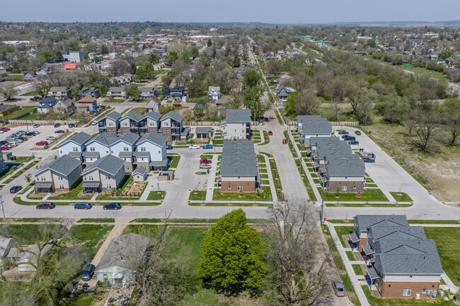 Building Photo - Spencer Apartments