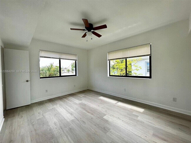 Building Photo - 875 80th St