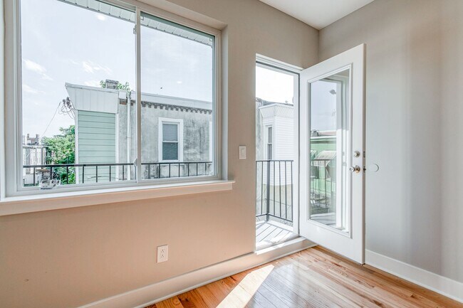 Building Photo - Brand New Luxury Apartments Brewerytown