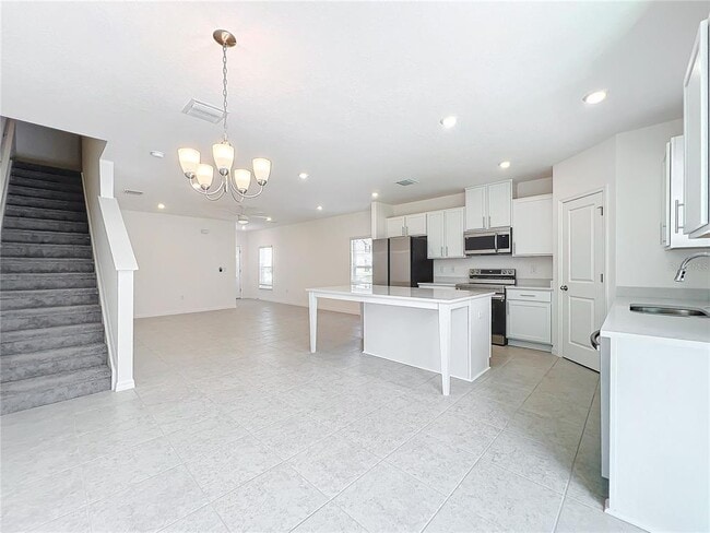 Building Photo - 3886 ACADEMIA Ave