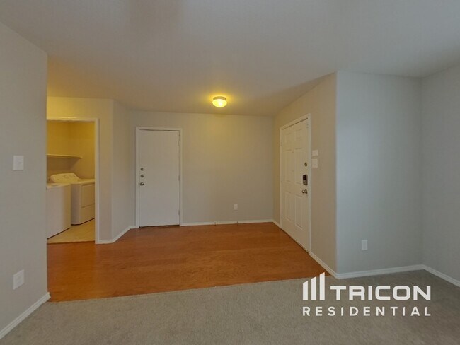 Building Photo - 10249 Pyrite Dr