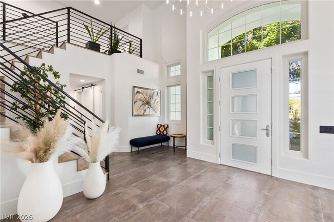 Building Photo - 9301 St James Cir