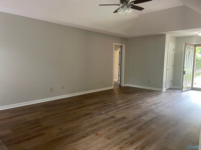 Building Photo - 208 Merganser Blvd