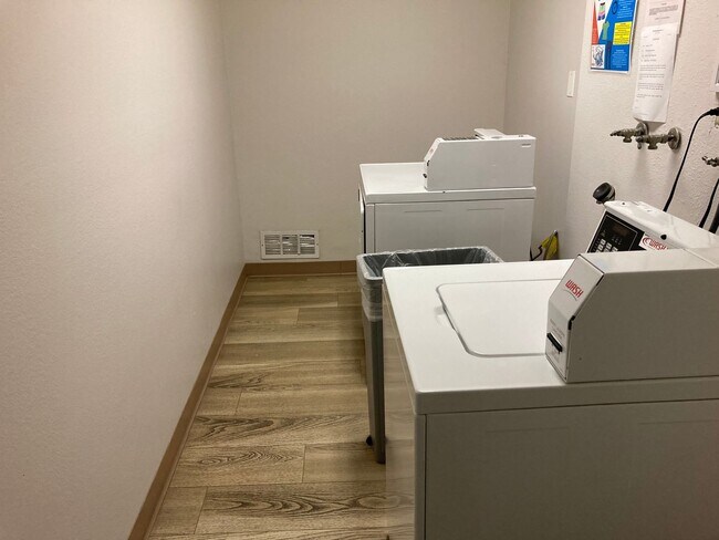 Building Photo - $3,295! Charming 2-Bed, 2-Bath Corner Unit in Gated Culver City Community!