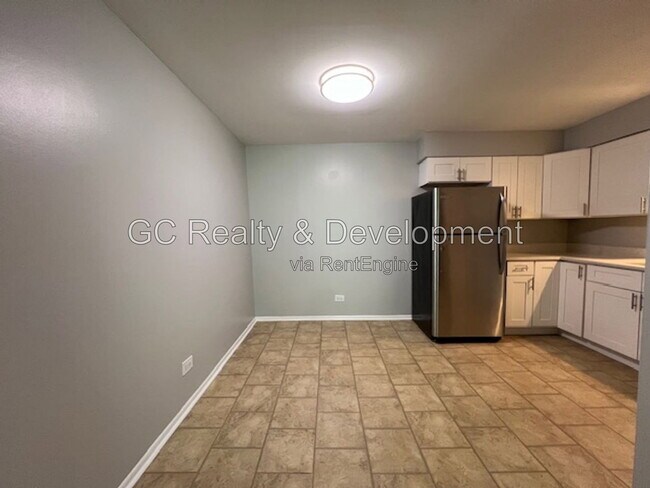 Building Photo - 314 N Warwick Ave