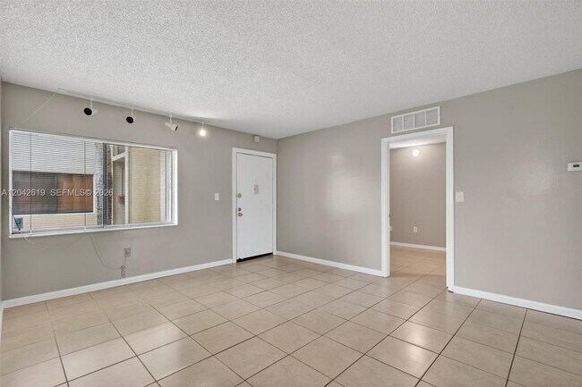 Building Photo - 8065 SW 107th Ave