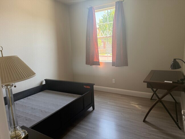 Building Photo - 1141 Veranda Wy