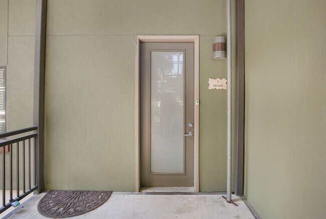 Building Photo - 911 Keith Ln