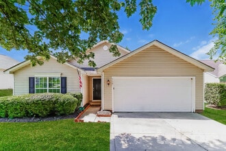 Building Photo - 115 Markham Dr