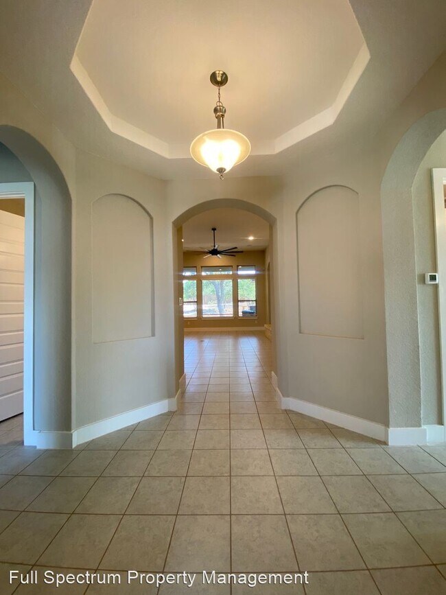 Building Photo - 5 br, 3.5 bath House - 120 Leann Way