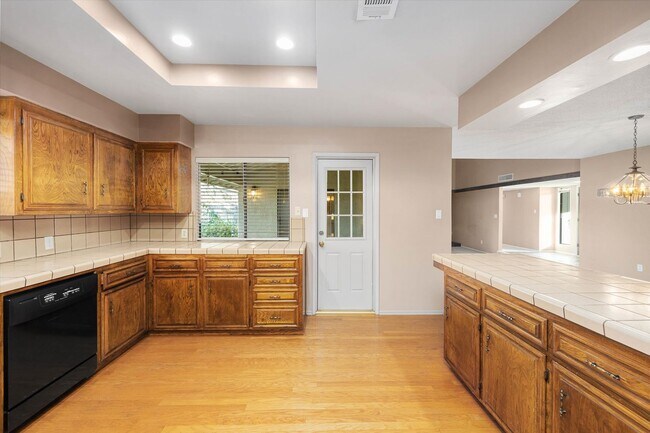 Building Photo - 7808 Selkirk Dr