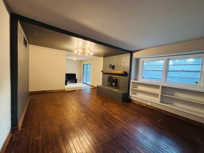 Building Photo - Remodeled 4BR Near Eastborough w/ Finished Basement & HUGE Fenced Yard – $2,000