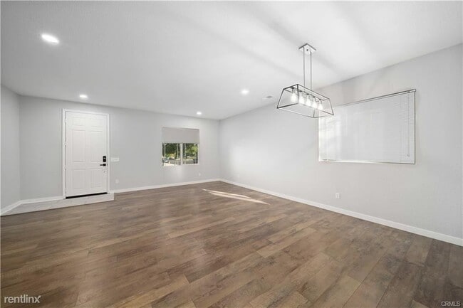 Primary Photo - 5 br, 2.5 bath House - 37630 Limelight Way