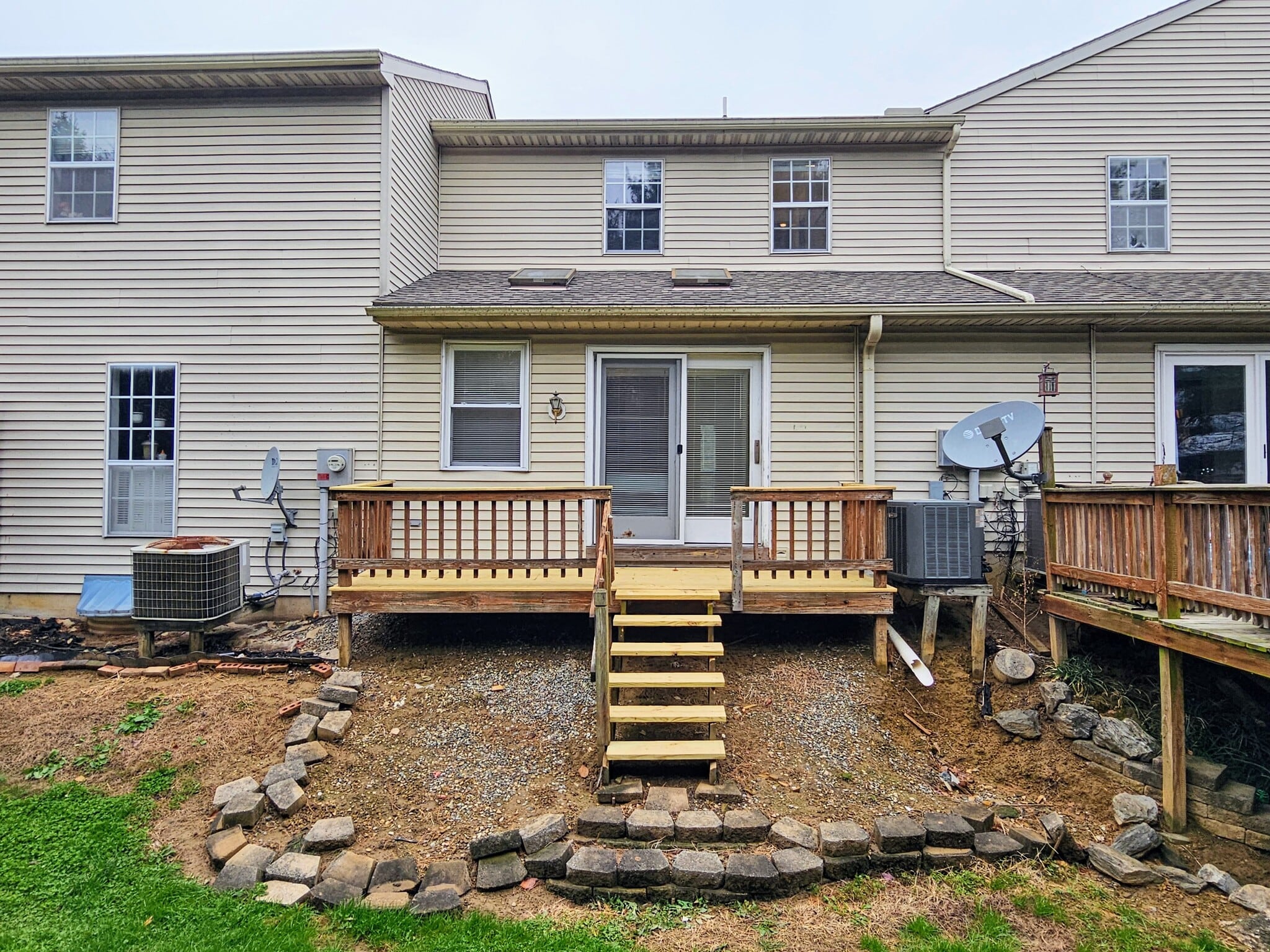 Building Photo - 256 Morgan Dr
