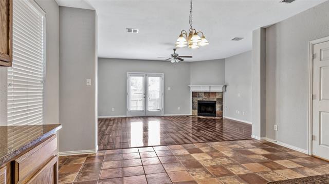 Building Photo - 11546 La Grange Dr