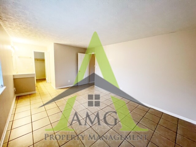 Building Photo - 2712 Grassy Creek Ct