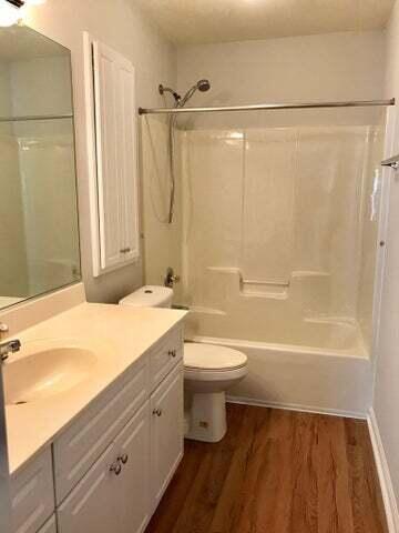 Building Photo - 302 Beech Ln