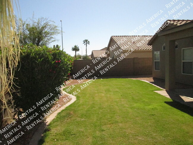 Building Photo - 1332 W Kesler Ln