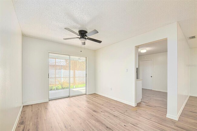 Building Photo - 478 Orange Dr NW