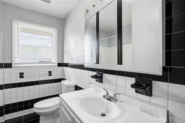 Building Photo - 5205-5205 Five Forks Trickum Rd SW