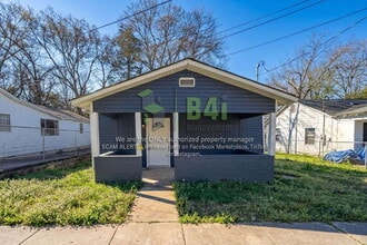 Building Photo - 204 E Crovat St