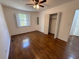 Building Photo - 1924 Woodside Rd