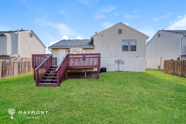 Building Photo - Spacious 3 Bedroom Home