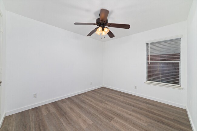 Building Photo - 7042 Durango Creek Ln