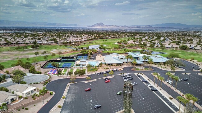 Building Photo - 2118 Desert Woods Dr