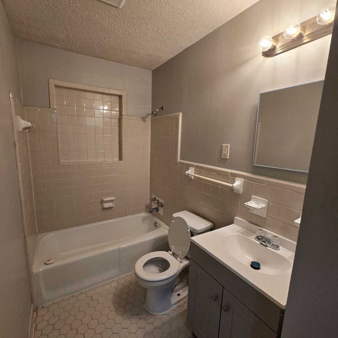 Building Photo - 3593 Voltaire Ave