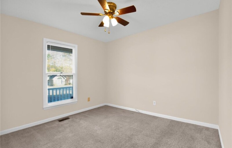 Building Photo - 1332 Oak Knolls Dr