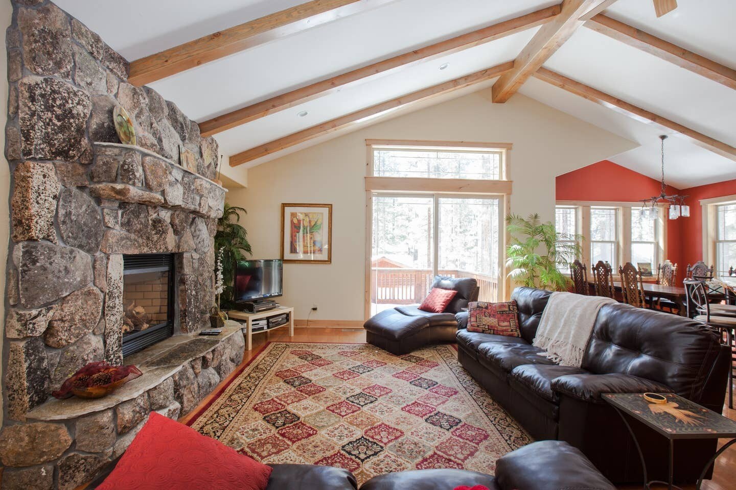 Living Room - 2989 Fresno Ave