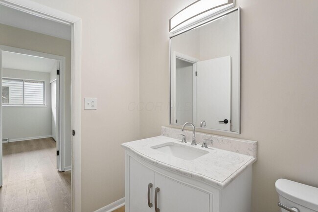 Building Photo - 5038 Betsy Dr