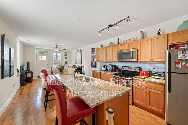 Building Photo - 4307 Fountain Square Plaza