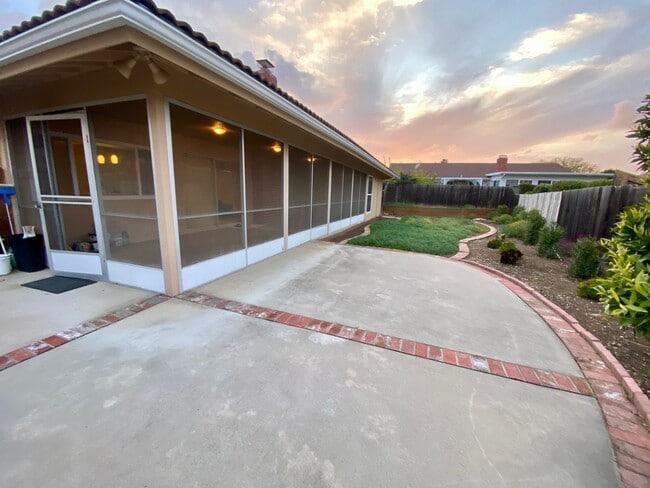 Building Photo - RB Senior 55+ Community 2 Bed +Huge bonus room 2 Baths House $3990