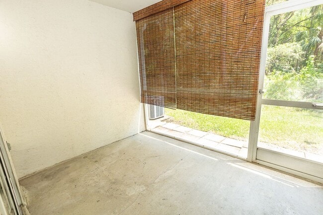 Building Photo - 8545 Hunters Key Cir