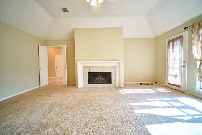 Building Photo - 13407 Nantucket Dr