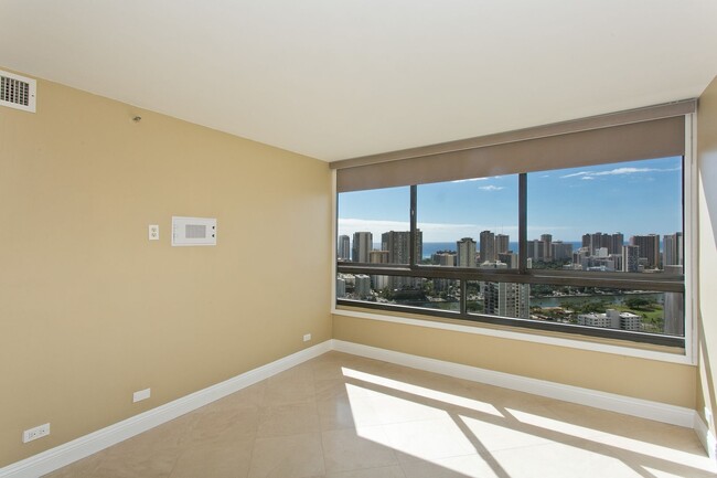 Building Photo - 37th Floor Diamond Head/Waikiki-Ocean View...