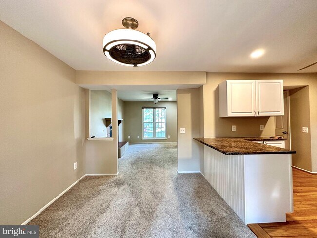 Building Photo - 6123 Martins Landing Ct