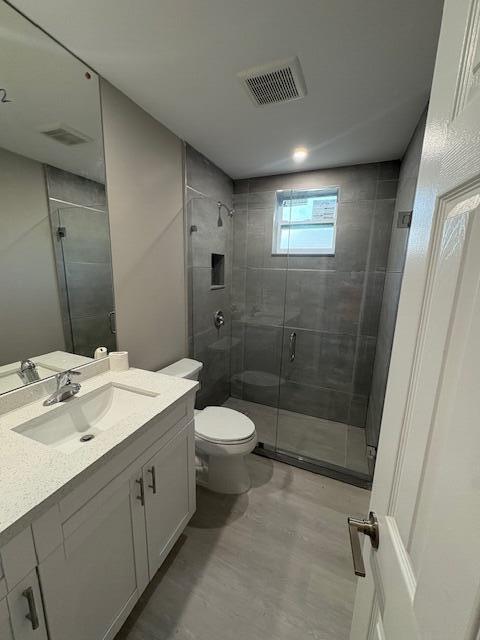 Building Photo - 5580 Honeysuckle Dr