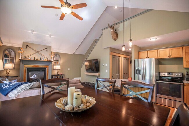 Building Photo - 32 Attitash Loop