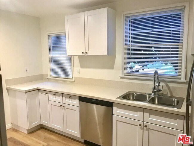 Building Photo - 1044 14th St