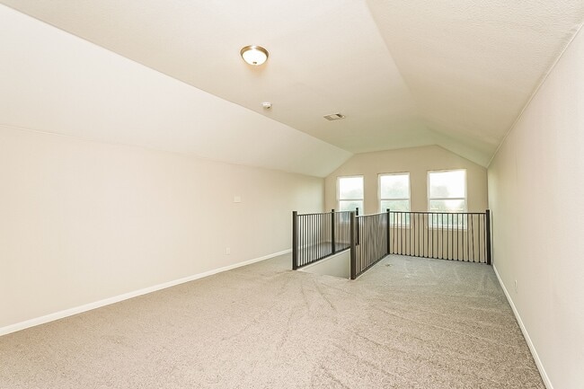 Building Photo - 10208 Jessalyn Lane