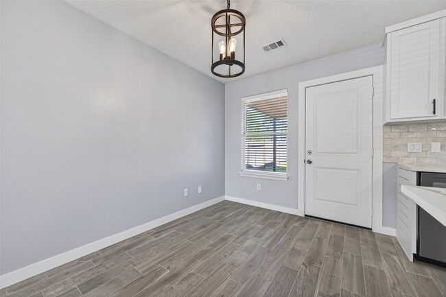 Building Photo - 4922 Comal River Loop