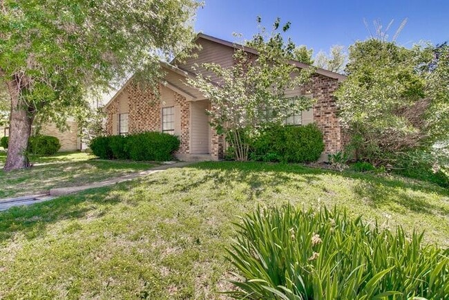 Building Photo - No Application Fees*