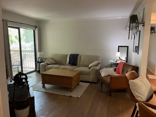 Building Photo - 1481 Center St Ext