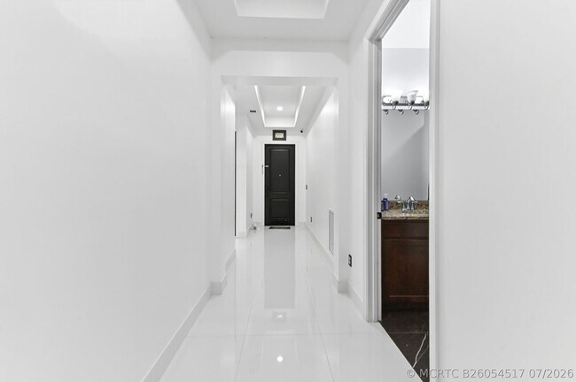 Building Photo - 7461 Moonrise Dr