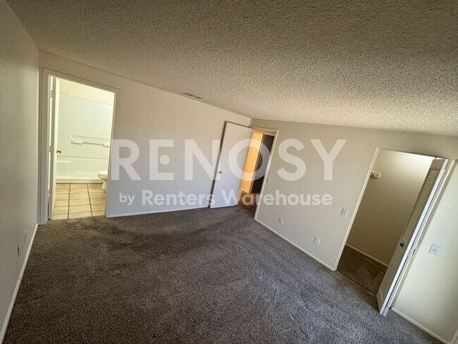 Building Photo - 3-BD, 2-BA Single Family House in Chandler!