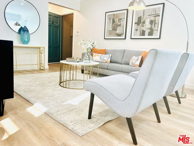 Building Photo - 1843 Normandie Ave